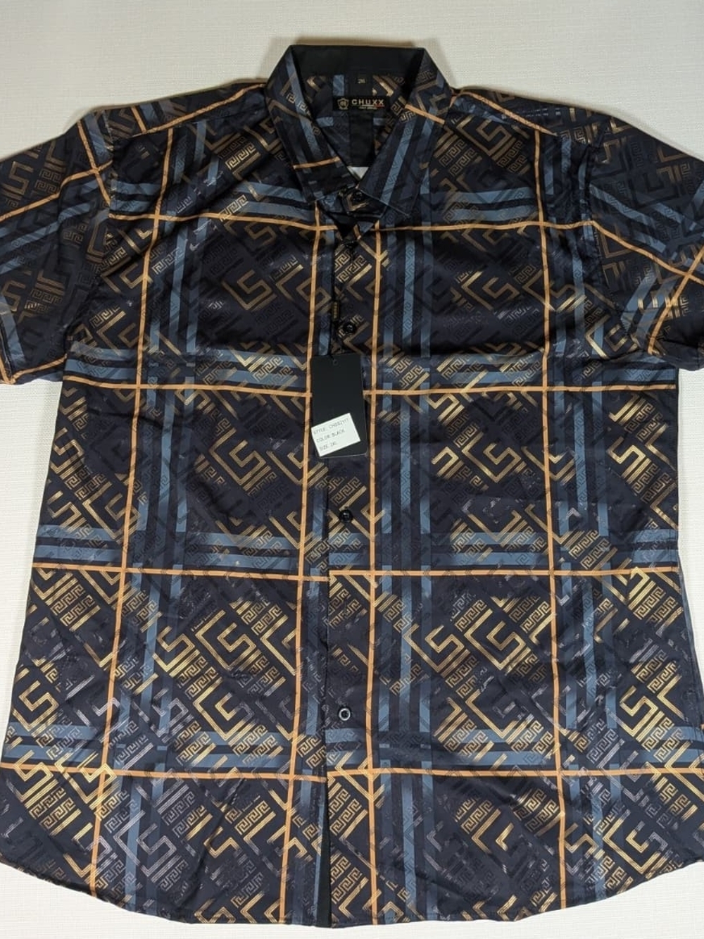 CHUXX Black & Gold Geometric Plaid Short-Sleeve Shirt
